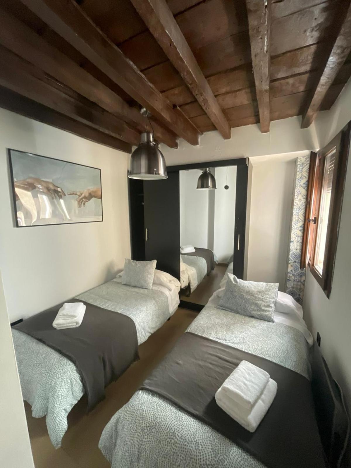 Suite Puerta De La Alhambra Granada Buitenkant foto